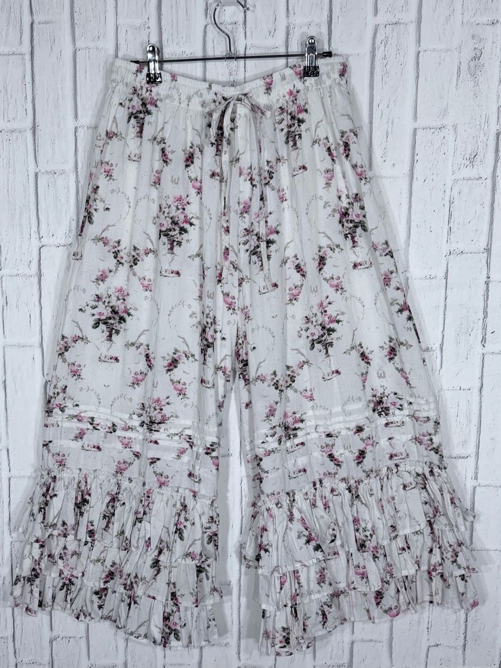 Paper Lace Rosebuds & Ruffles Floral Boho Bloomer Pants White Pink S - Picture 2 of 7